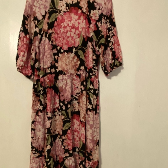 H&M Dress - Picture 2 of 6